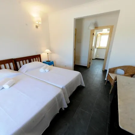 Alojamento de Turismo Rural Casa Rendufas- Com Figos *